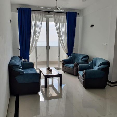 New 2 Bedroom Apartment, 100M Away From The Beach Dehiwala-Mount Lavinia Exterior photo